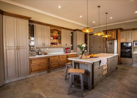 montana-interior-French-Provincial-4